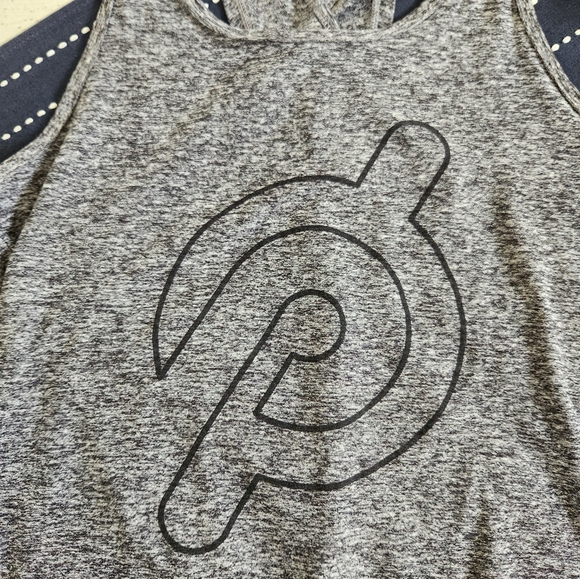 Beyond Yoga Peloton Criss Cross Open Slit Back Tank Top Gray Spacedye Small - Picture 7 of 7